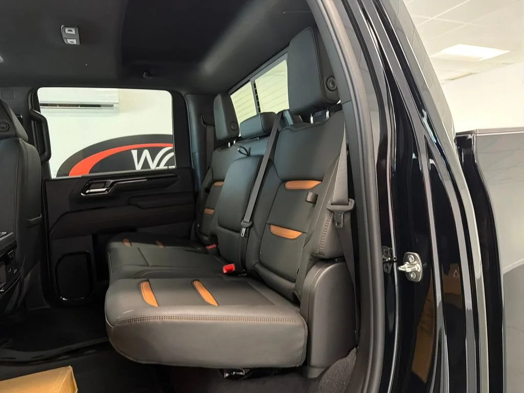 New 2026 Onyx Black GMC AT4 image 9