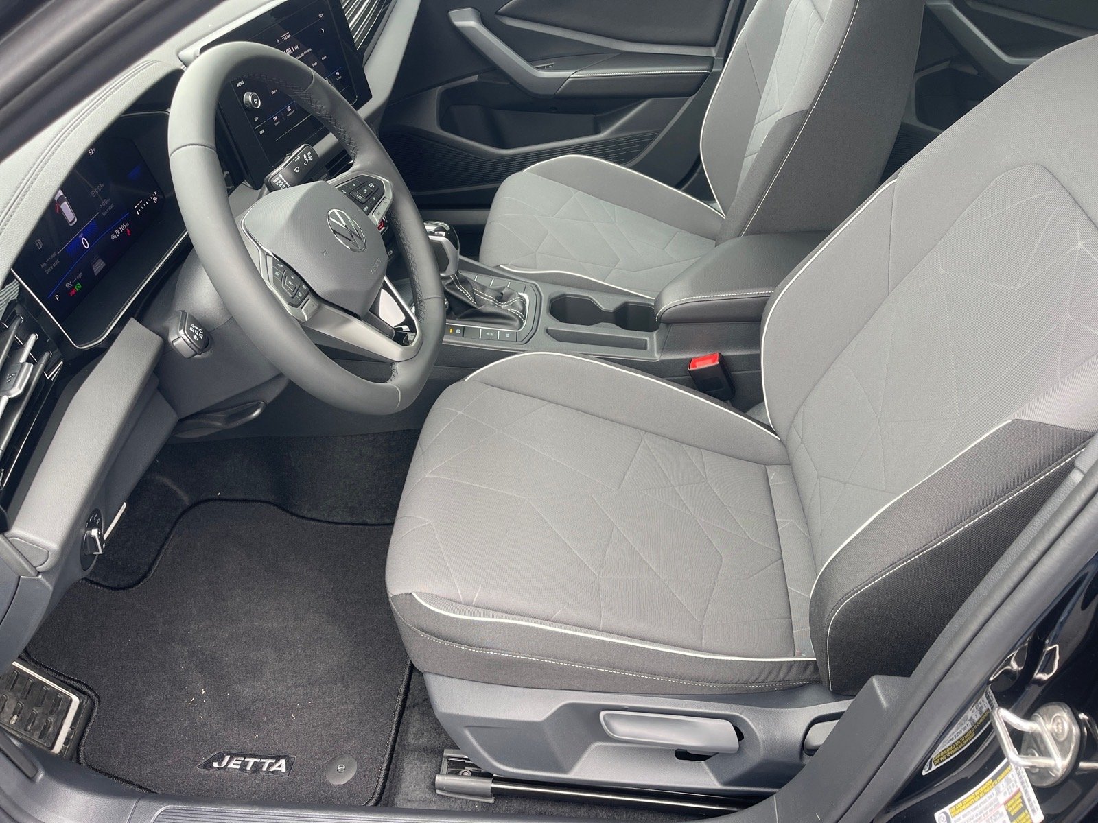 2026 Volkswagen Jetta Sport - Photo 10