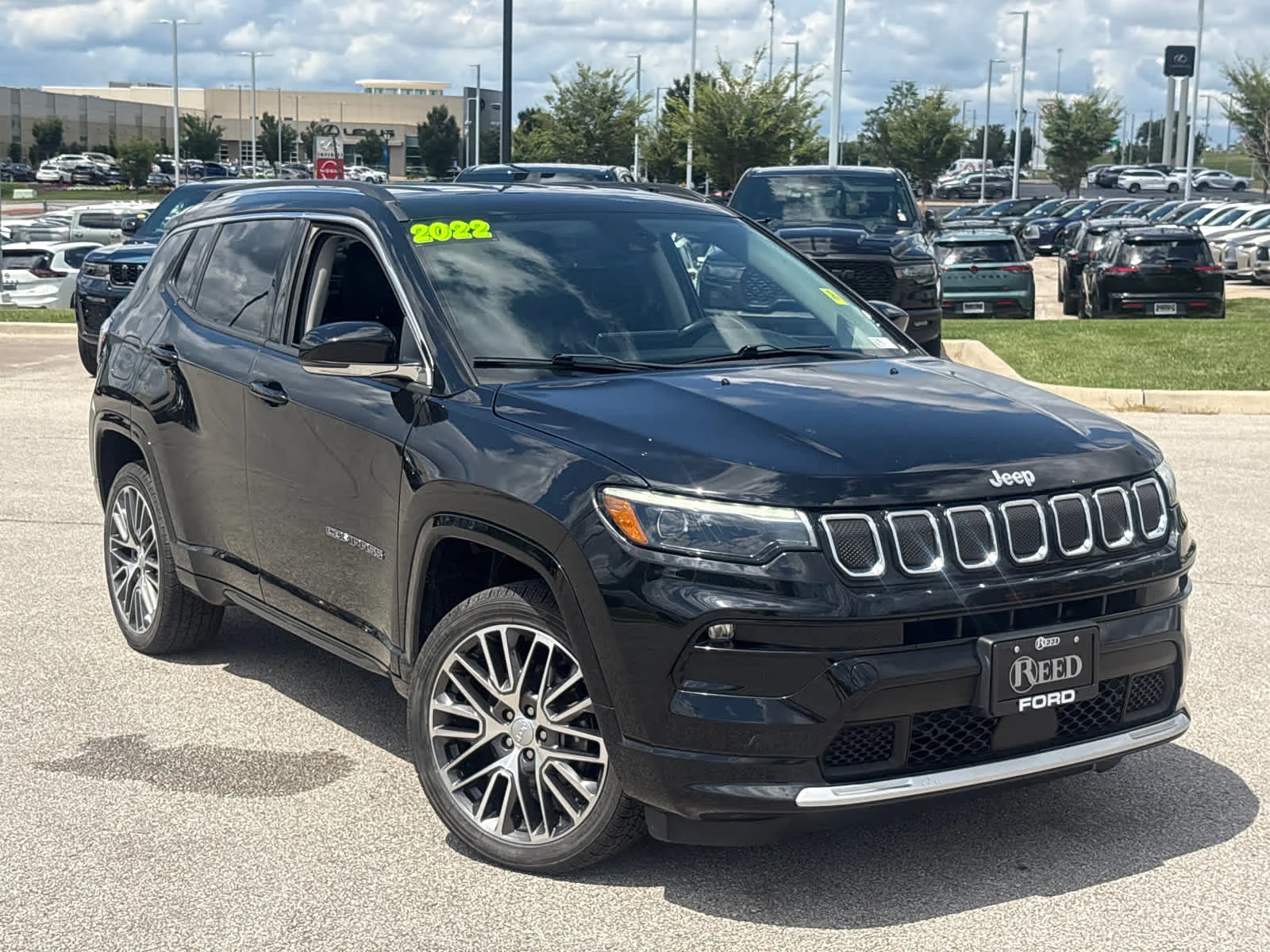 Used 2022 Jeep Compass Limited with VIN 3C4NJDCB3NT182343 for sale in Kansas City
