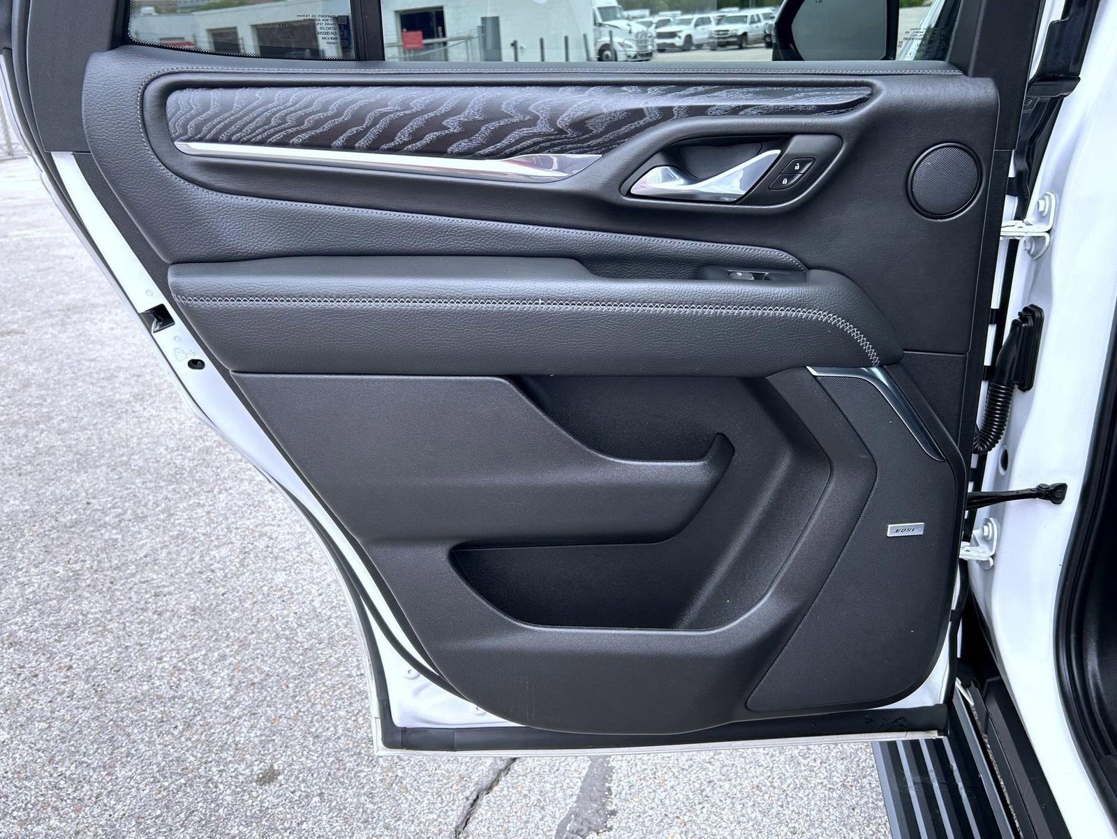 Used 2023 Summit White GMC Denali image 17