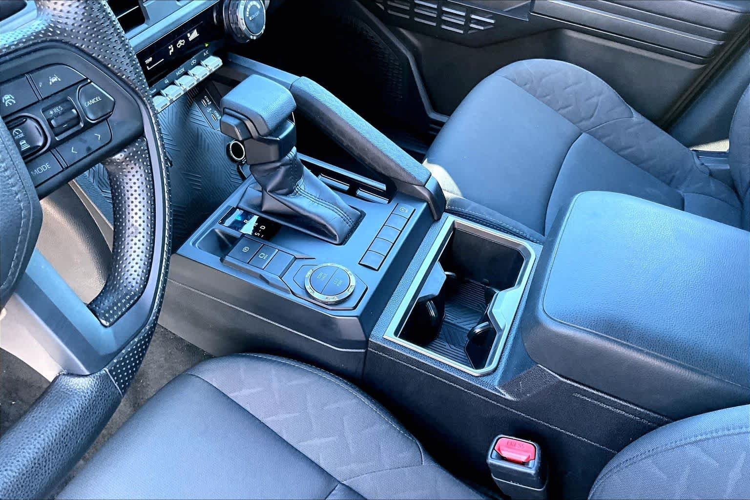 Used 2025 Ice Cap Toyota SR5 image 17