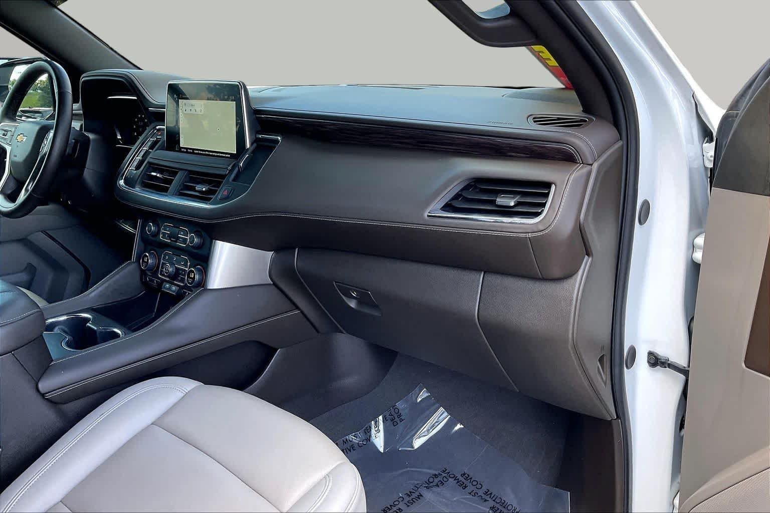 Used 2023 Summit White Chevrolet LT image 30