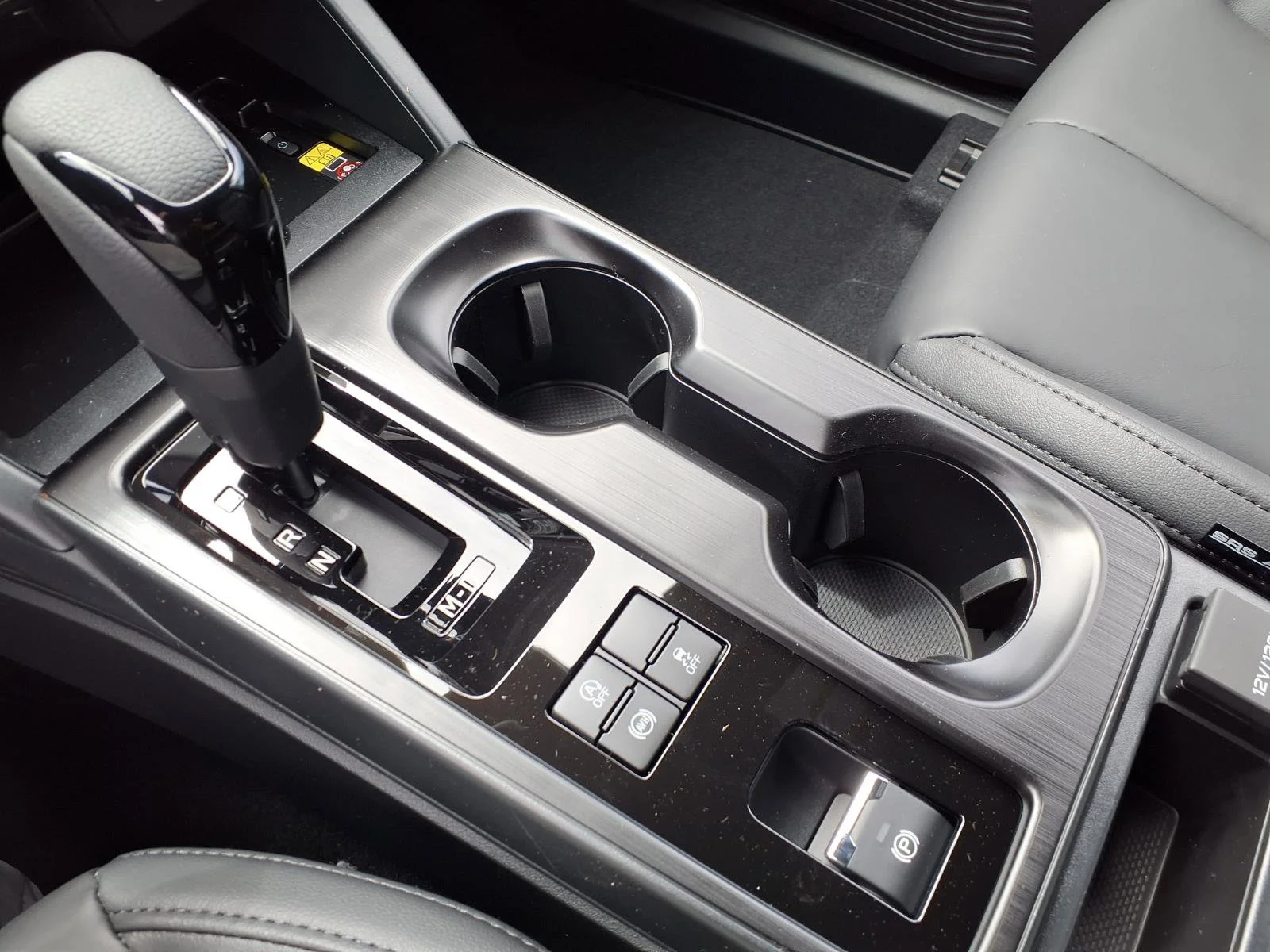 New 2026 MAGNETITE GRAY METALLIC Subaru Premium image 4