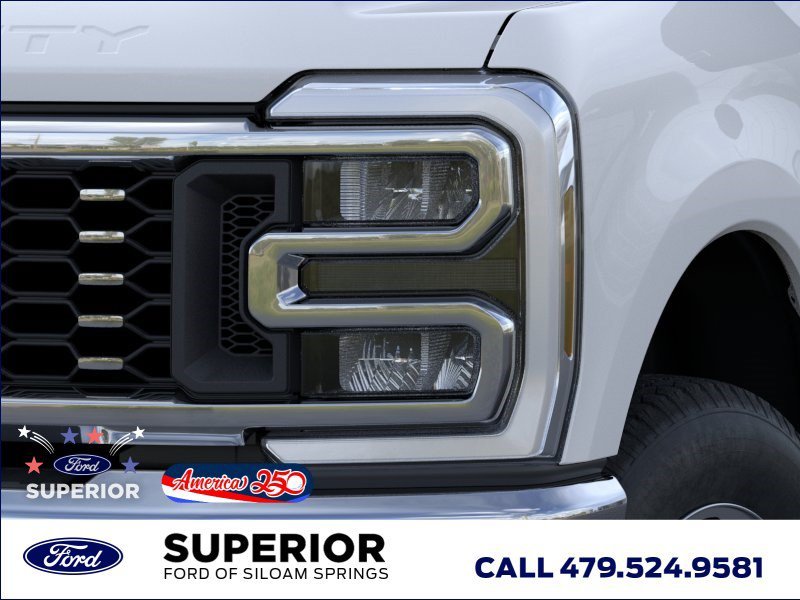 New 2026 Oxford White Ford LARIAT image 18