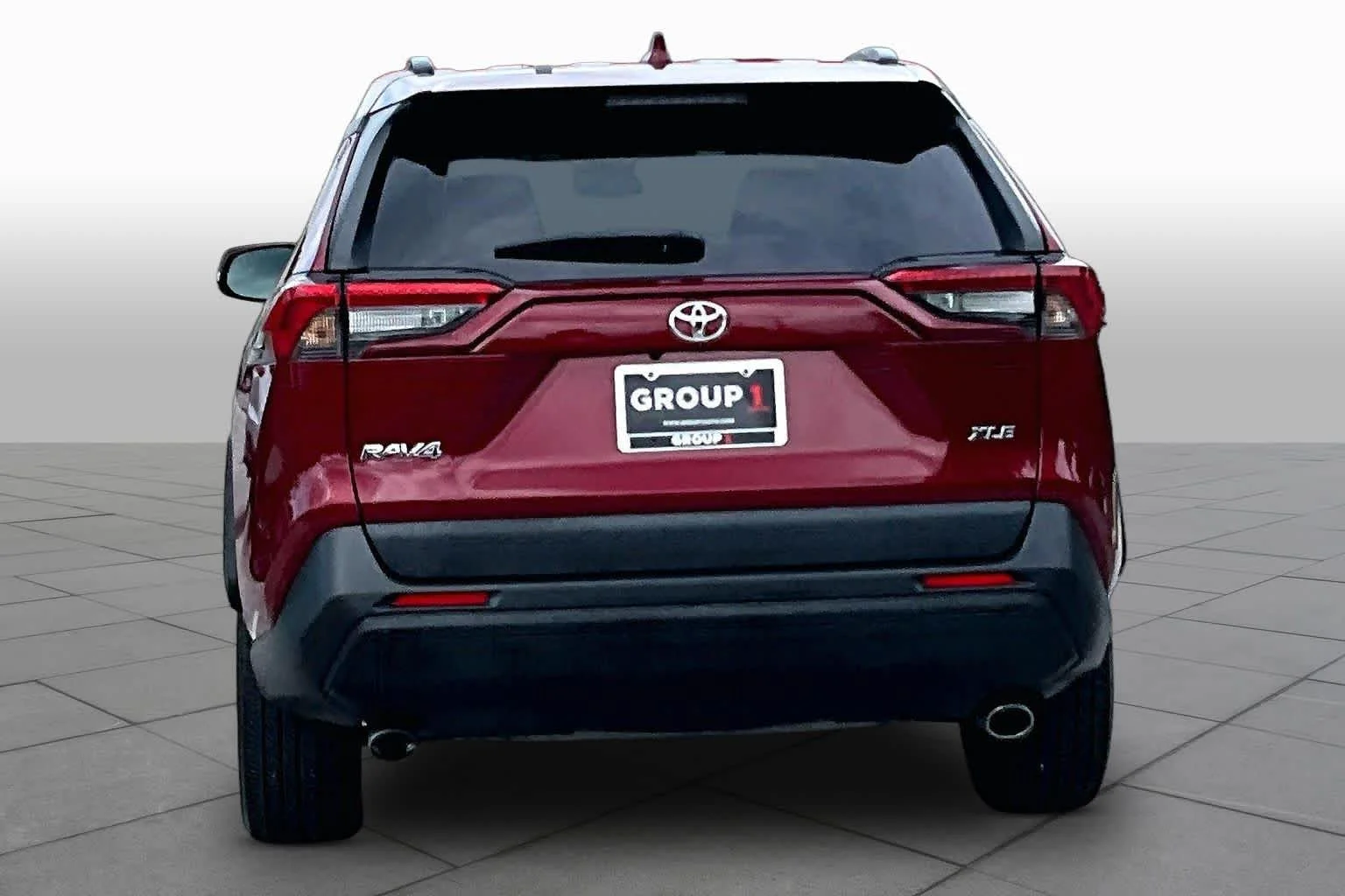 Used 2023 Ruby Flare Pearl Toyota XLE Premium image 5