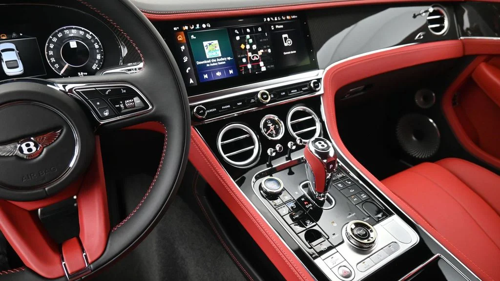 New 2026 White Bentley  image 8