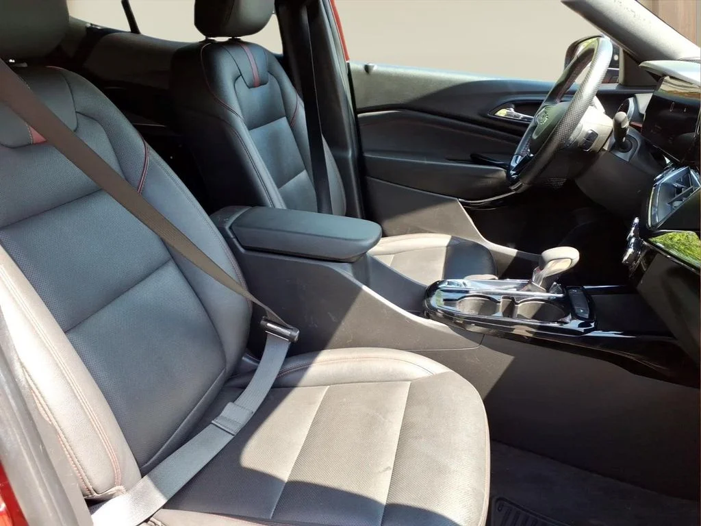Used 2025 Red Chevrolet 2RS image 34