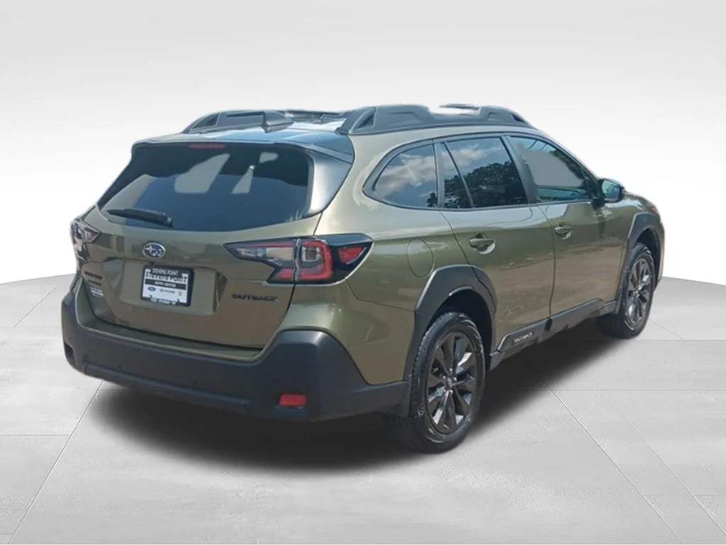 Used 2024 Autumn Green Metallic Subaru Onyx Edition image 7
