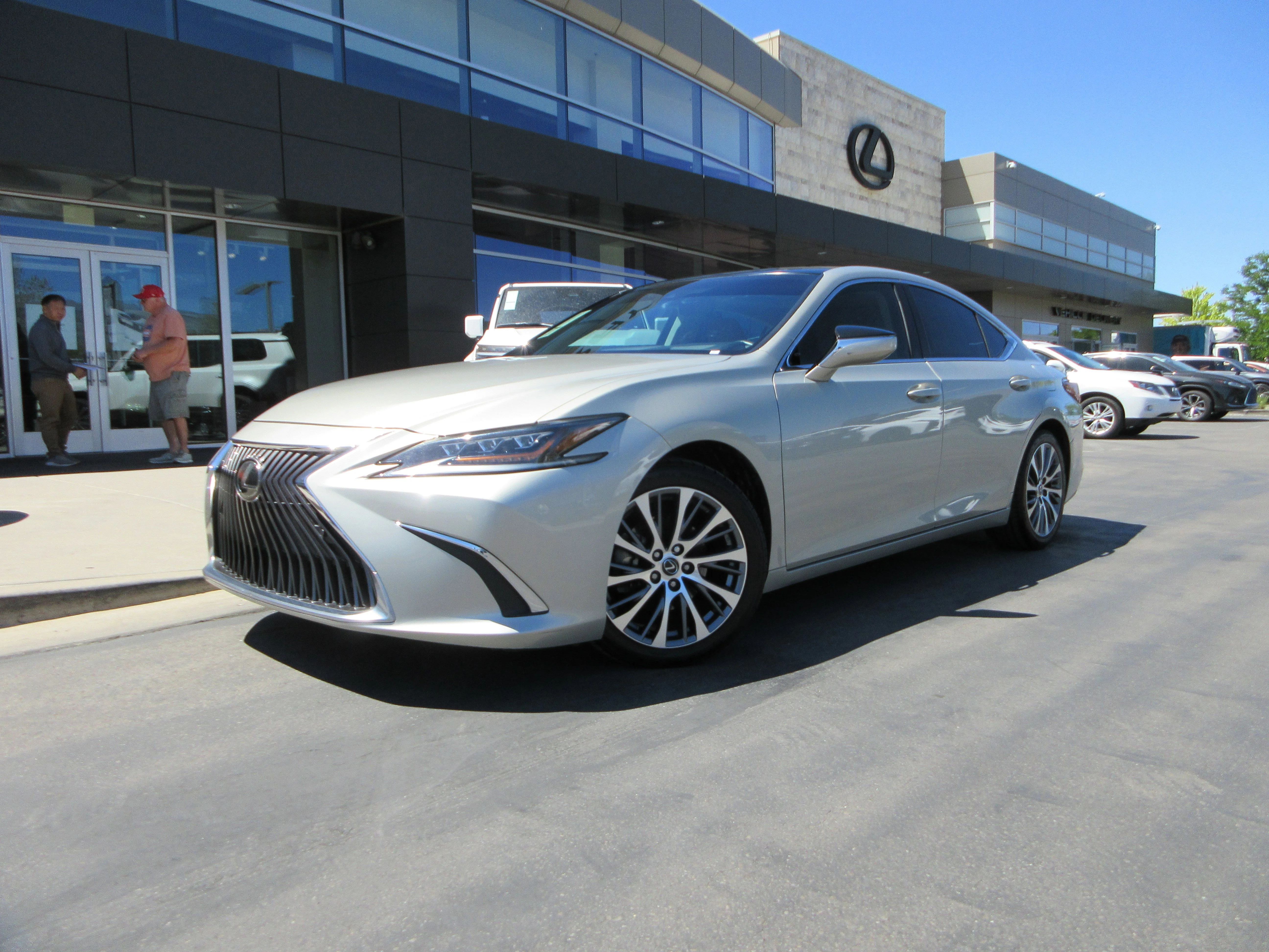 2019 Lexus ES 350 350's photo