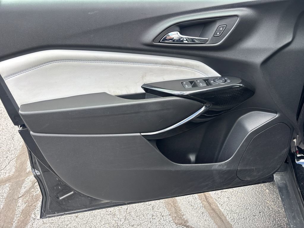 2025 Chevrolet Trax LT - Photo 12