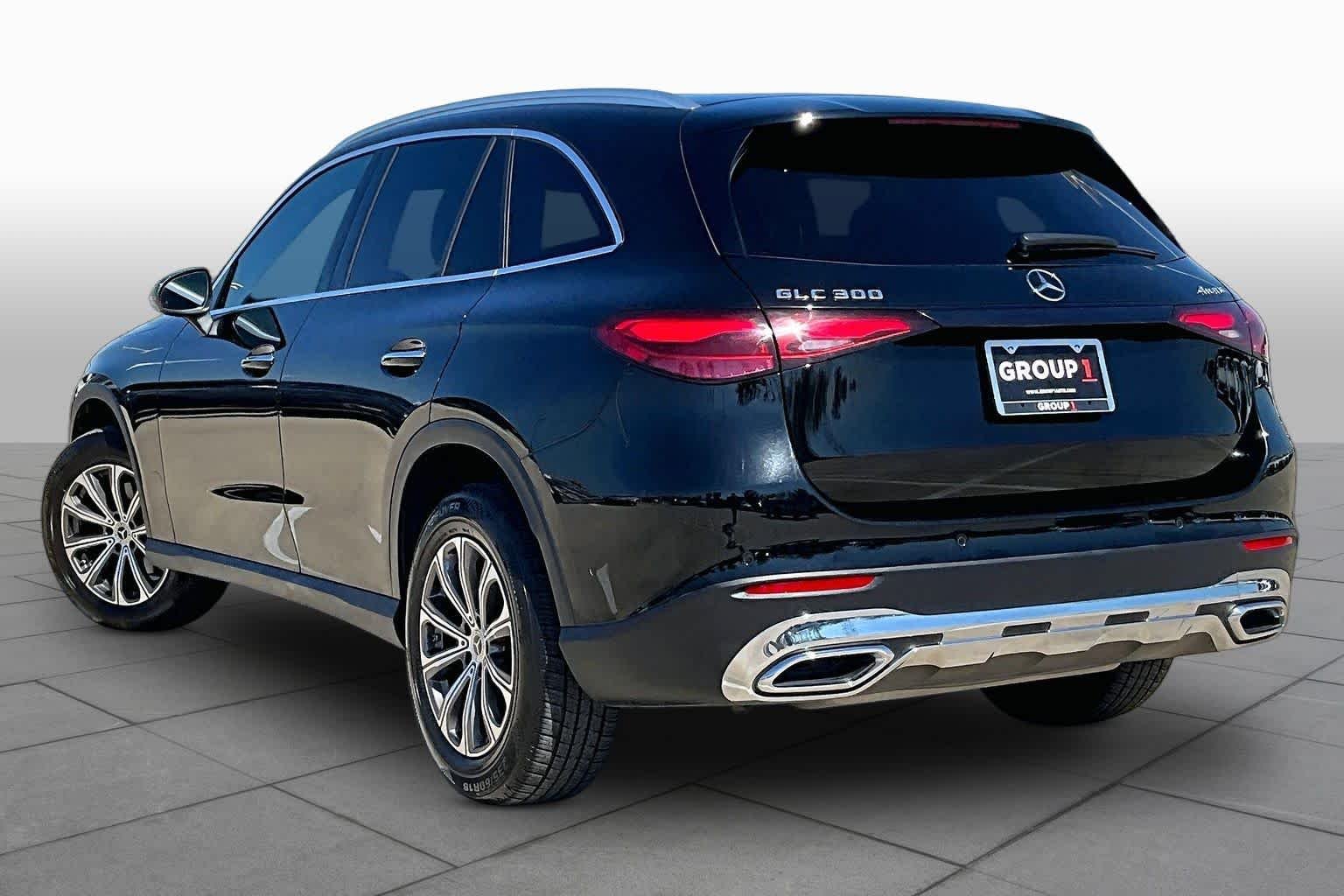 Used 2024 Black Mercedes-Benz GLC 300 image 12