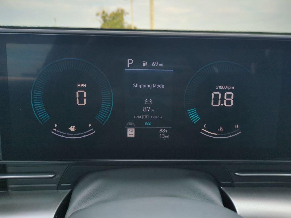 New 2027 Black Hyundai SEL Sport FWD image 31