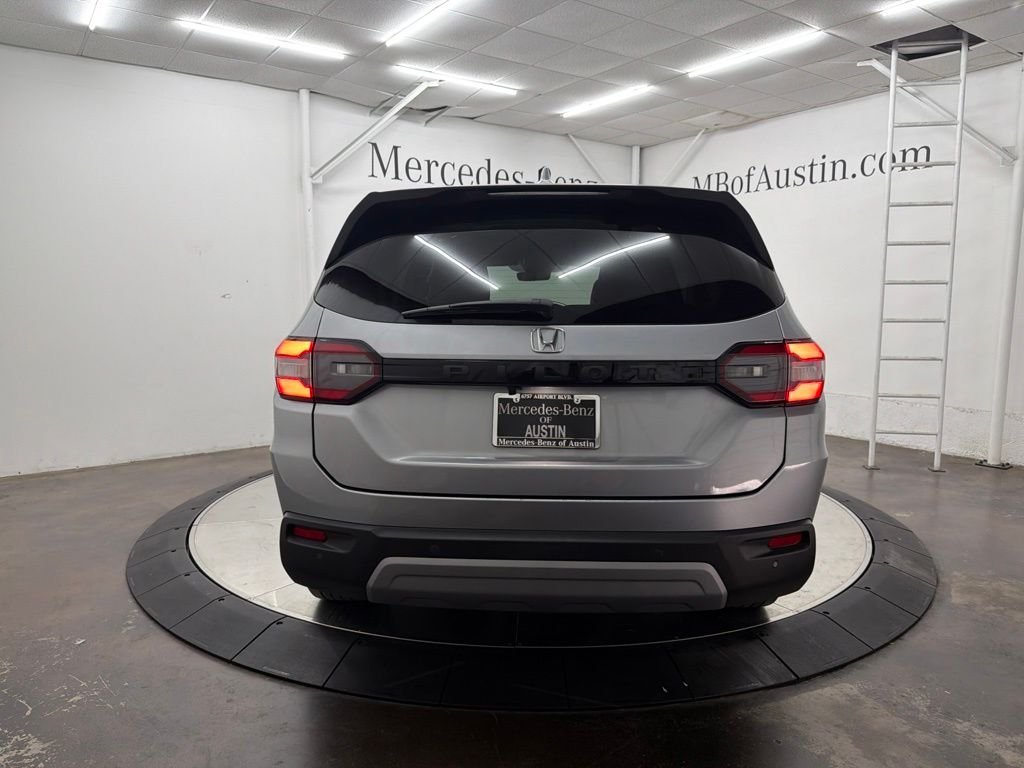Used 2024 Silver Honda EX-L image 6