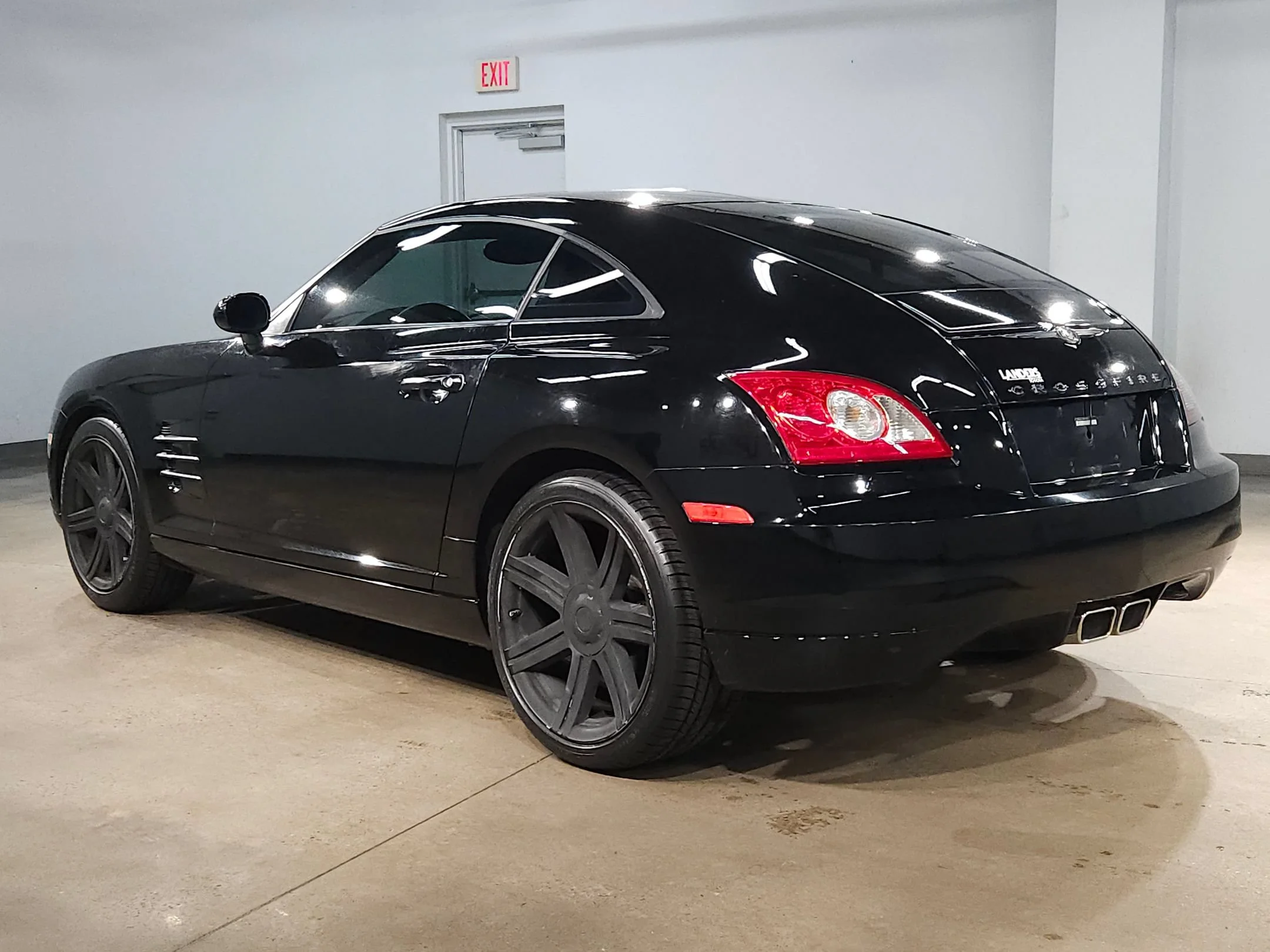 Used 2004 Black Chrysler  image 5