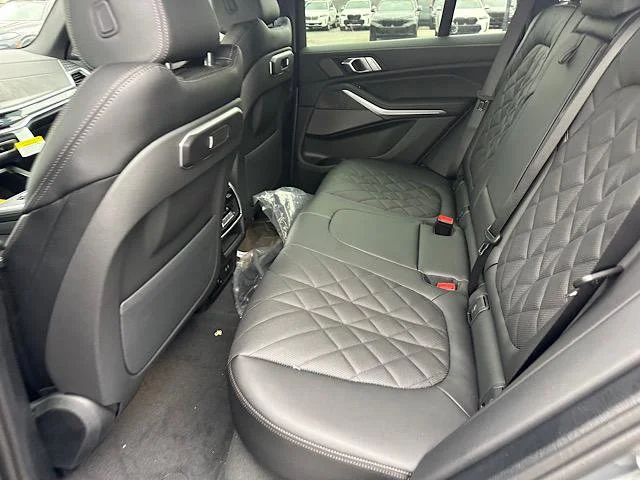 New 2026 Skyscraper Grey Metallic BMW xDrive40i image 5