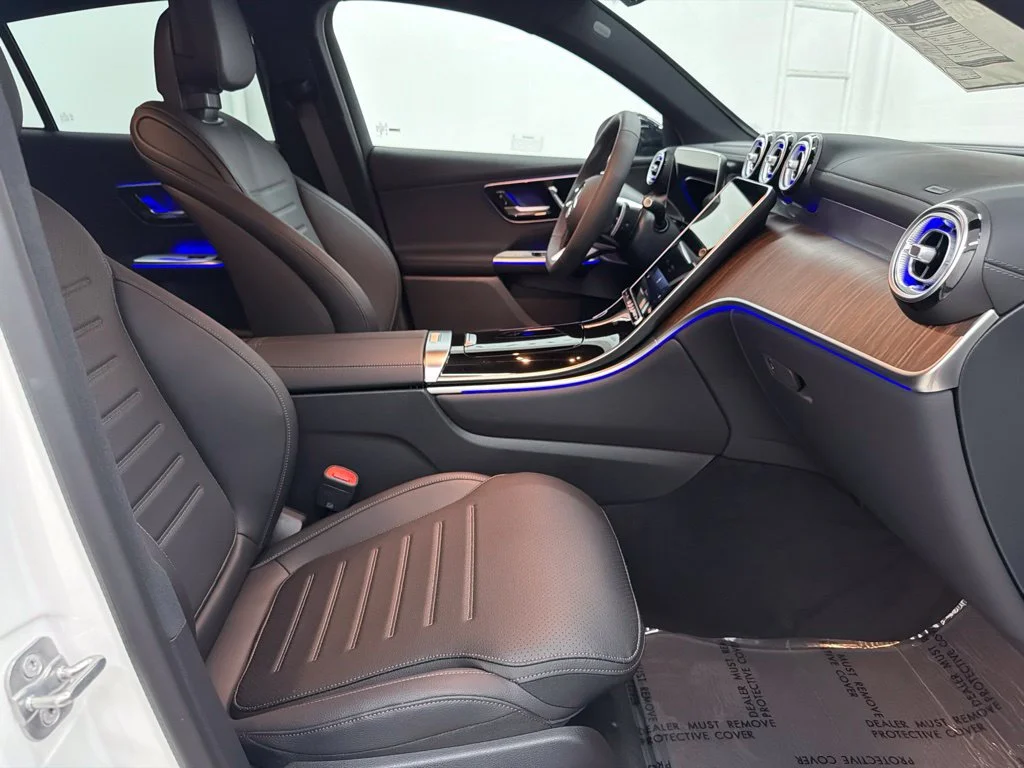 New 2027 White Mercedes-Benz GLC 300 Coupe image 28