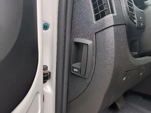 Used 2025 White Ram Base image 17