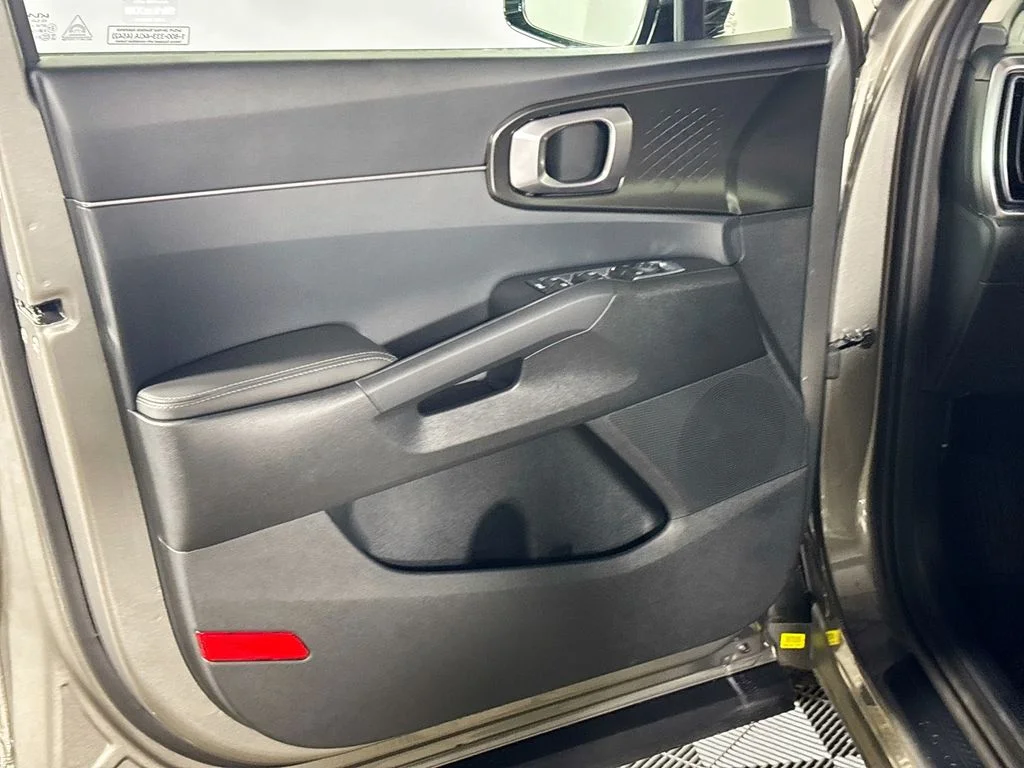 New 2026 Volcanic Sand Kia EX image 10