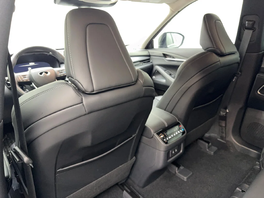 Used 2026 Gray INFINITI LUXE image 37