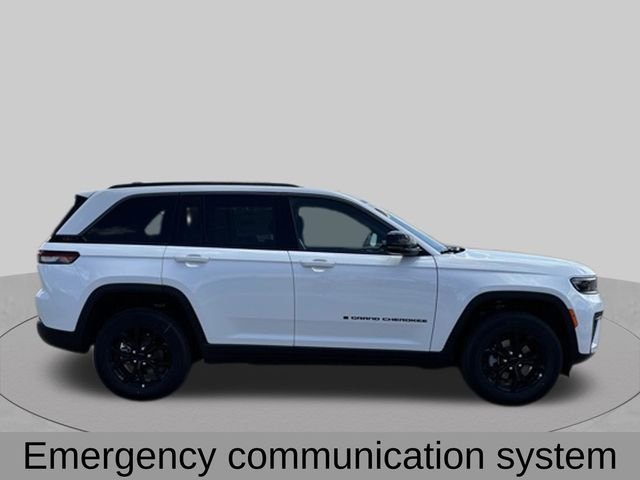 New 2026 Bright White Clear-Coat Exterior Paint Jeep Altitude image 8