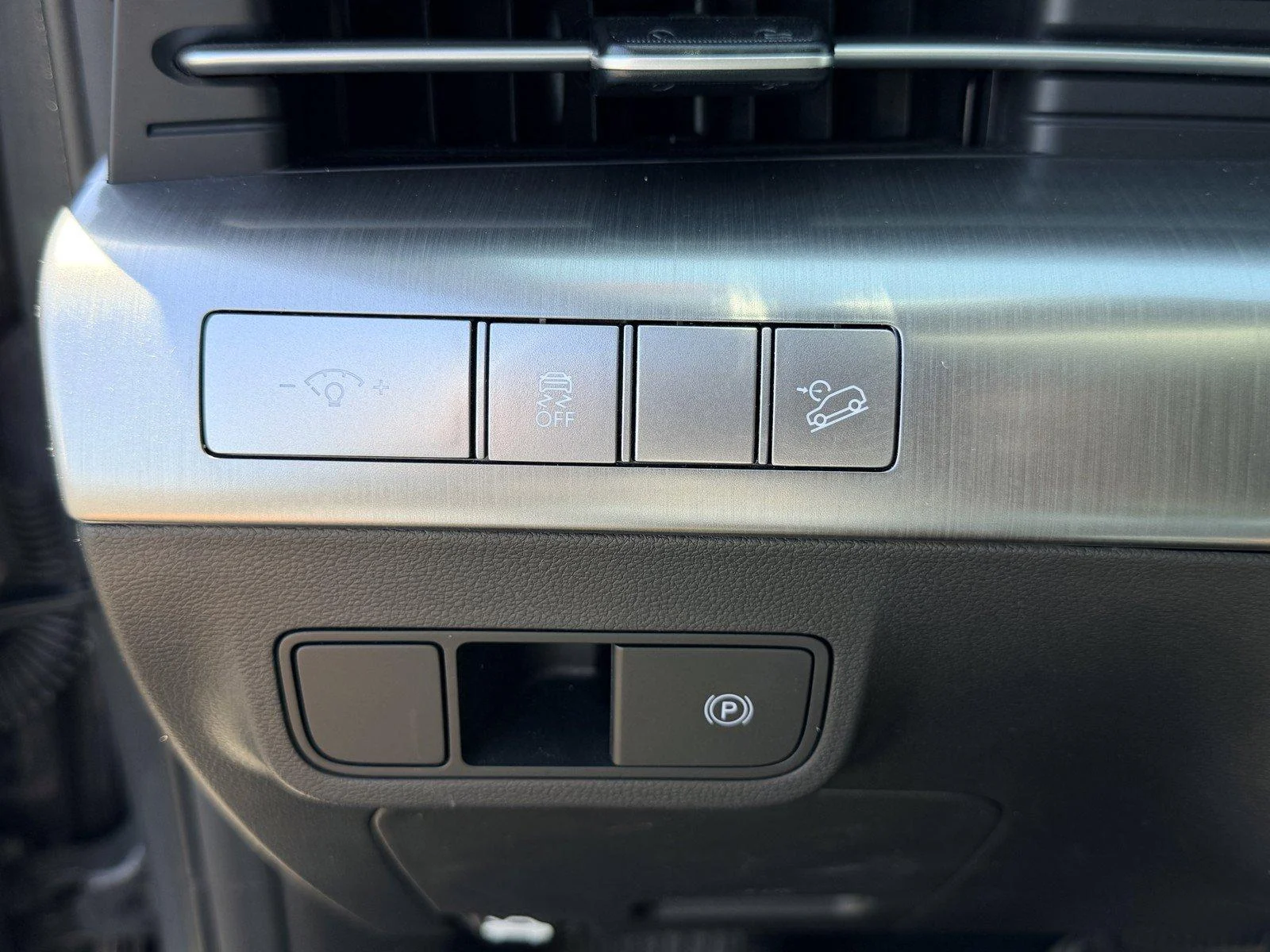 Used 2024 Ecotronic Gray Pe Hyundai SEL image 19