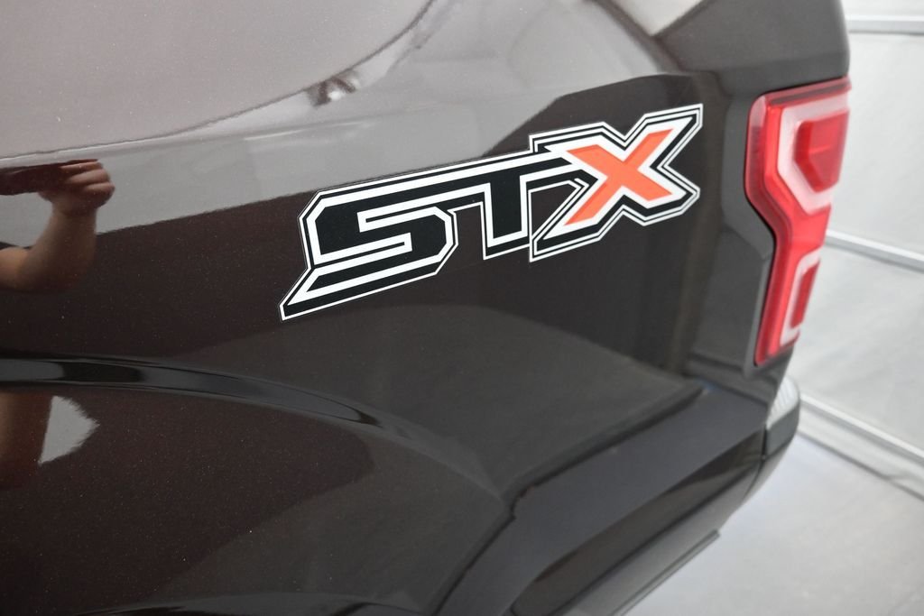 Used 2018 Red Ford XL image 25