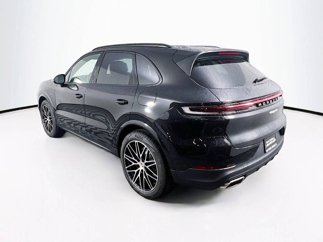 New 2026 Chromite Black Metallic Porsche E-Hybrid image 3