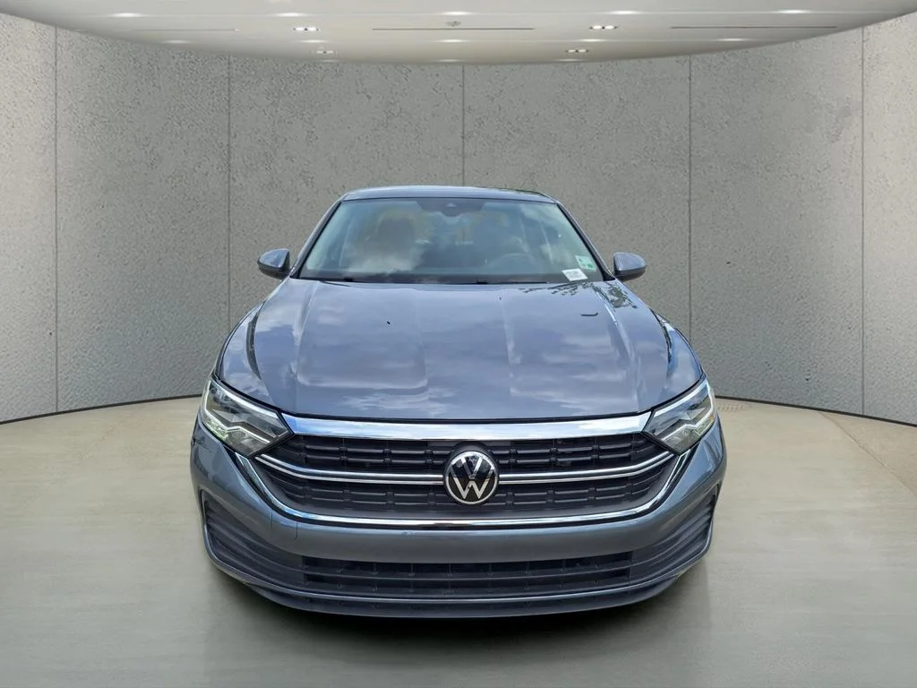 Certified Used 2023 Gray Volkswagen 1.5T SE image 8