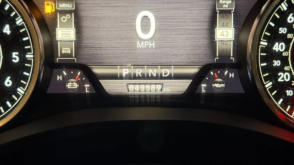 Used 2023 Black Ram Laramie image 8