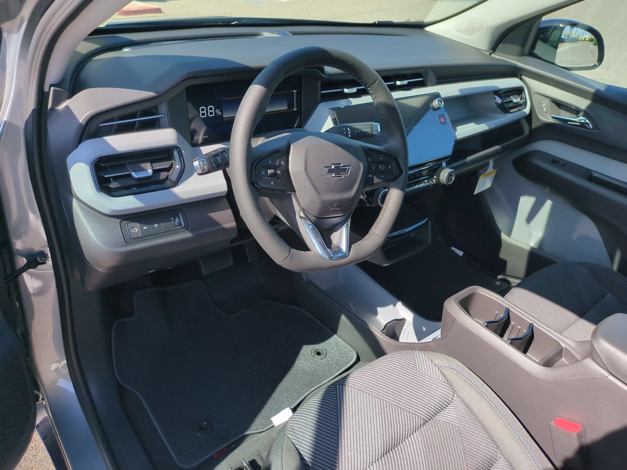 New 2027 Sterling Grey Metallic Chevrolet LT image 10