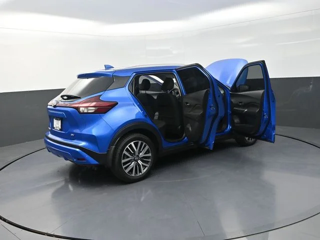 Used 2023 Blue Nissan SV image 35