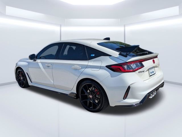 Used 2025 White Honda  image 6