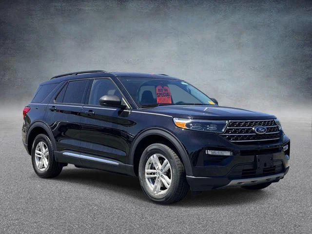 Used 2023 Black Ford XLT image 1