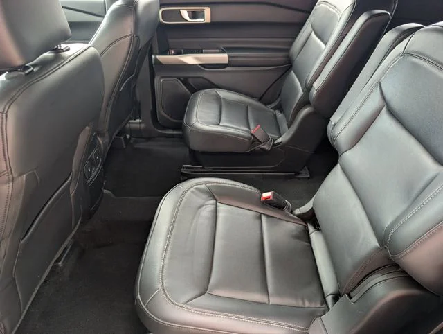 Used 2023 Gray Metallic Ford XLT image 10