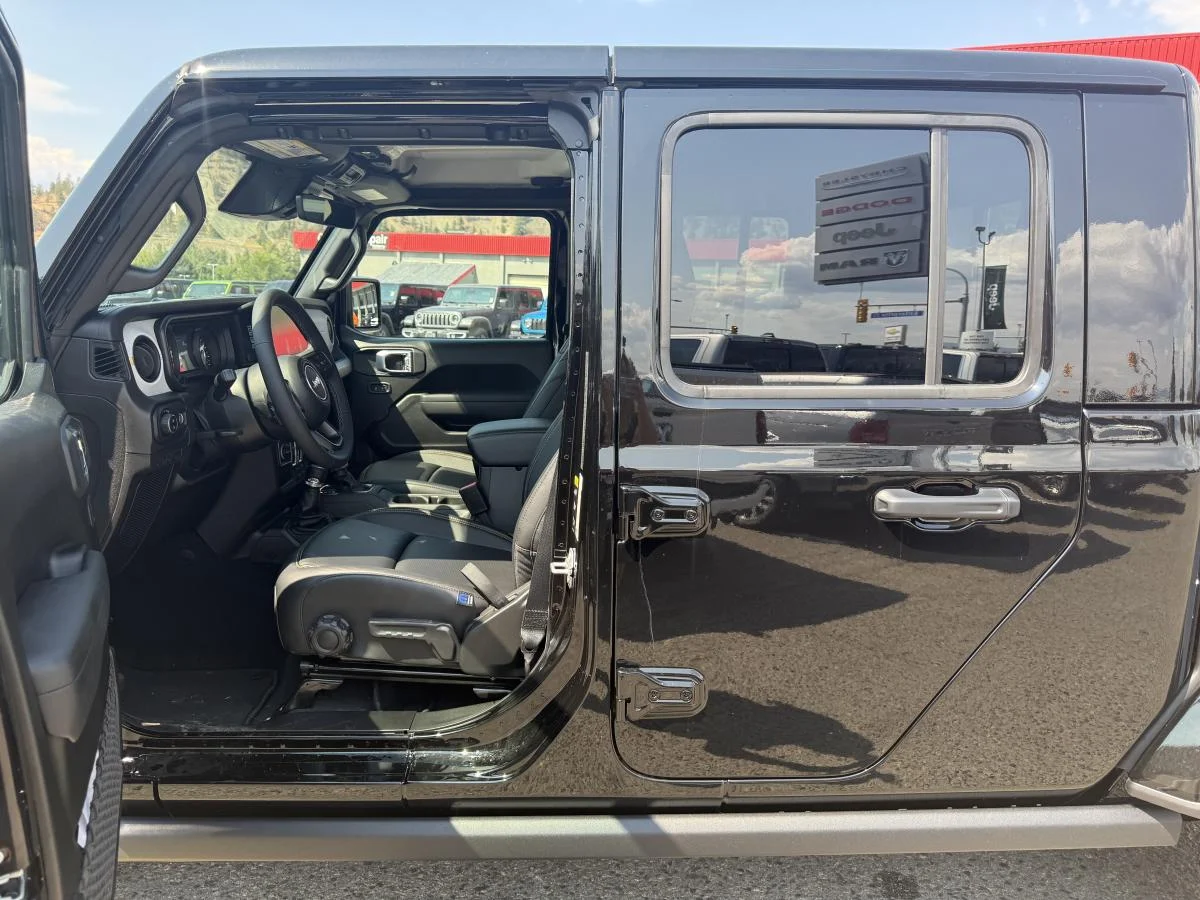 New 2026 Black Jeep Nighthawk image 10