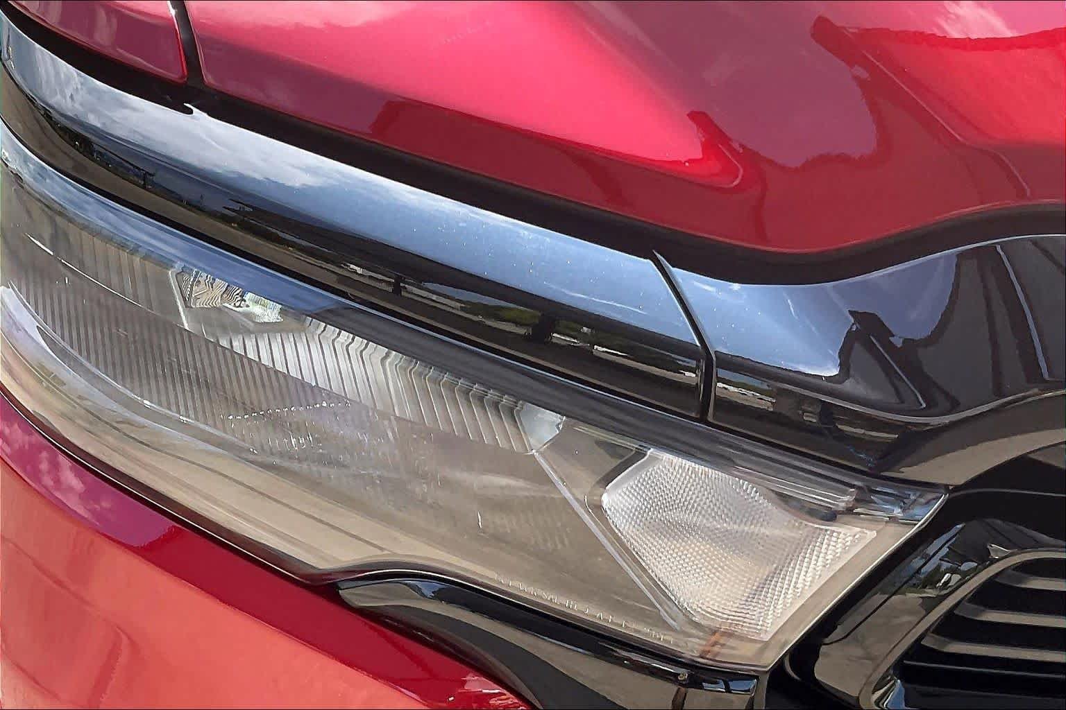 New 2026 Molten Red Pearl-Coat Exterior Paint RAM Big Horn image 13