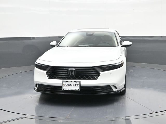 Used 2024 Platinum White Pearl Honda EX-L image 26