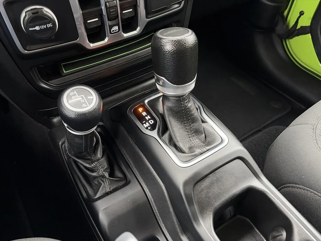 Used 2021  Jeep Sport Technology Group   Cold Weather Group image 28