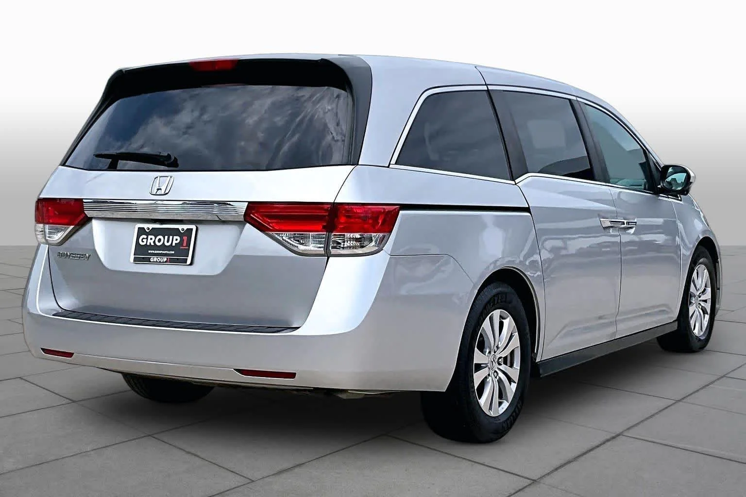 Used 2014 Alabaster Silver Metallic Honda EX image 12