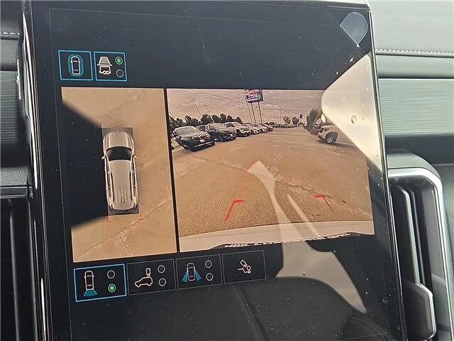 New 2026 Summit White GMC Elevation image 18
