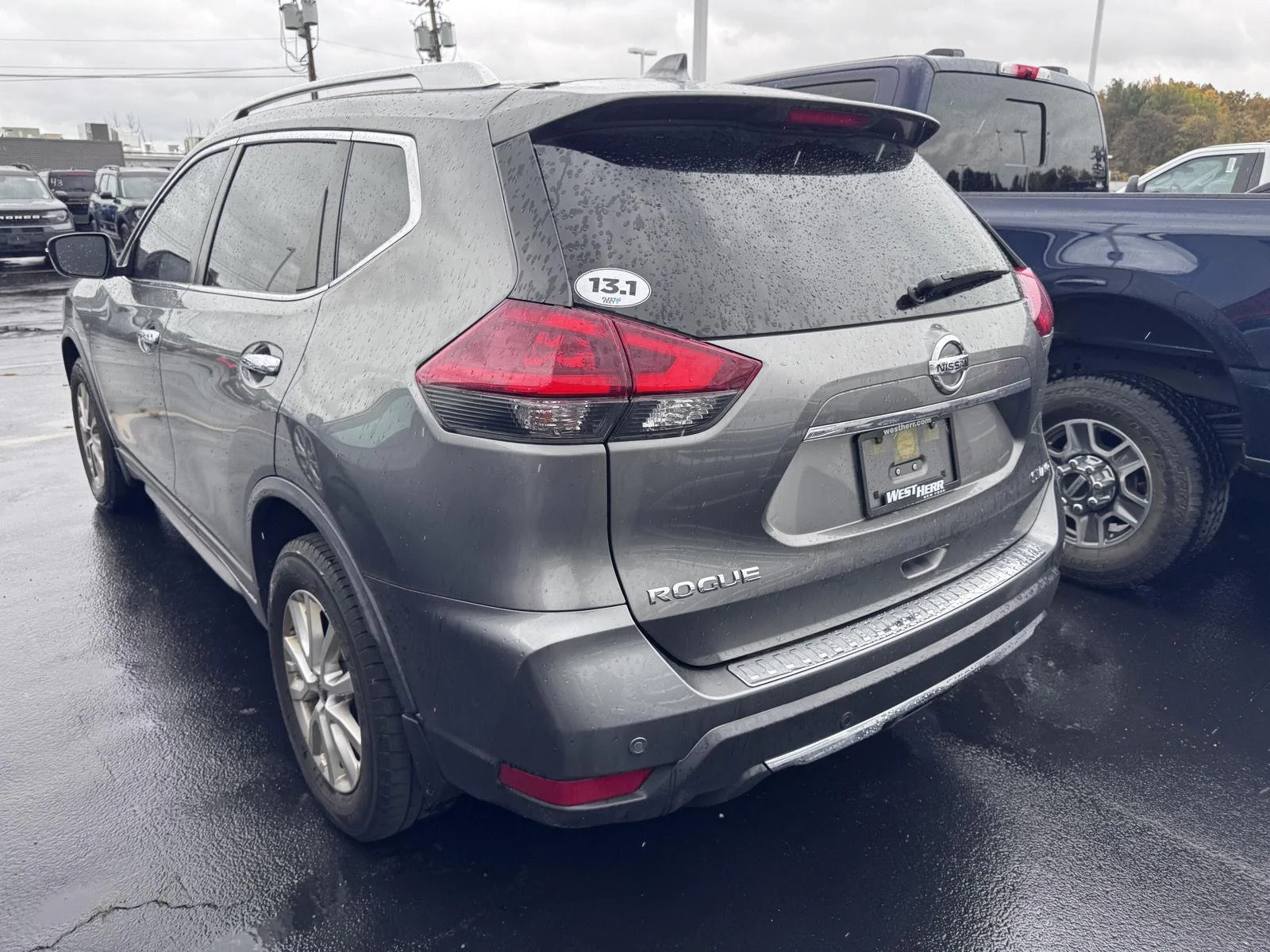 Used 2020 Gun Metallic Nissan SV image 6