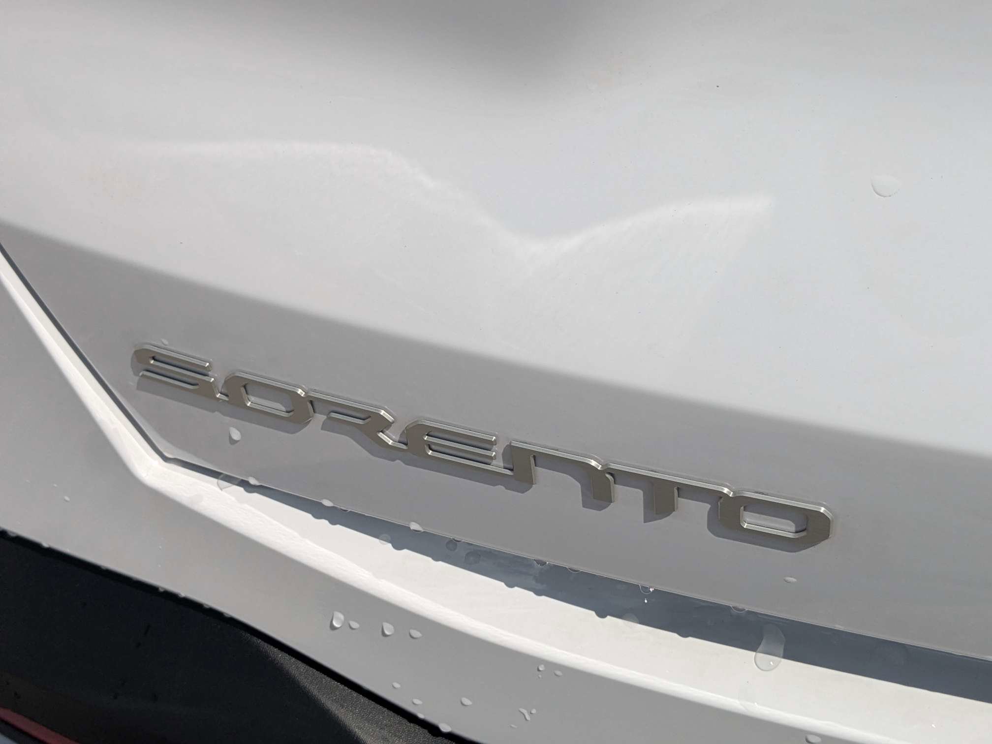 New 2026 Glacial White Kia S image 13