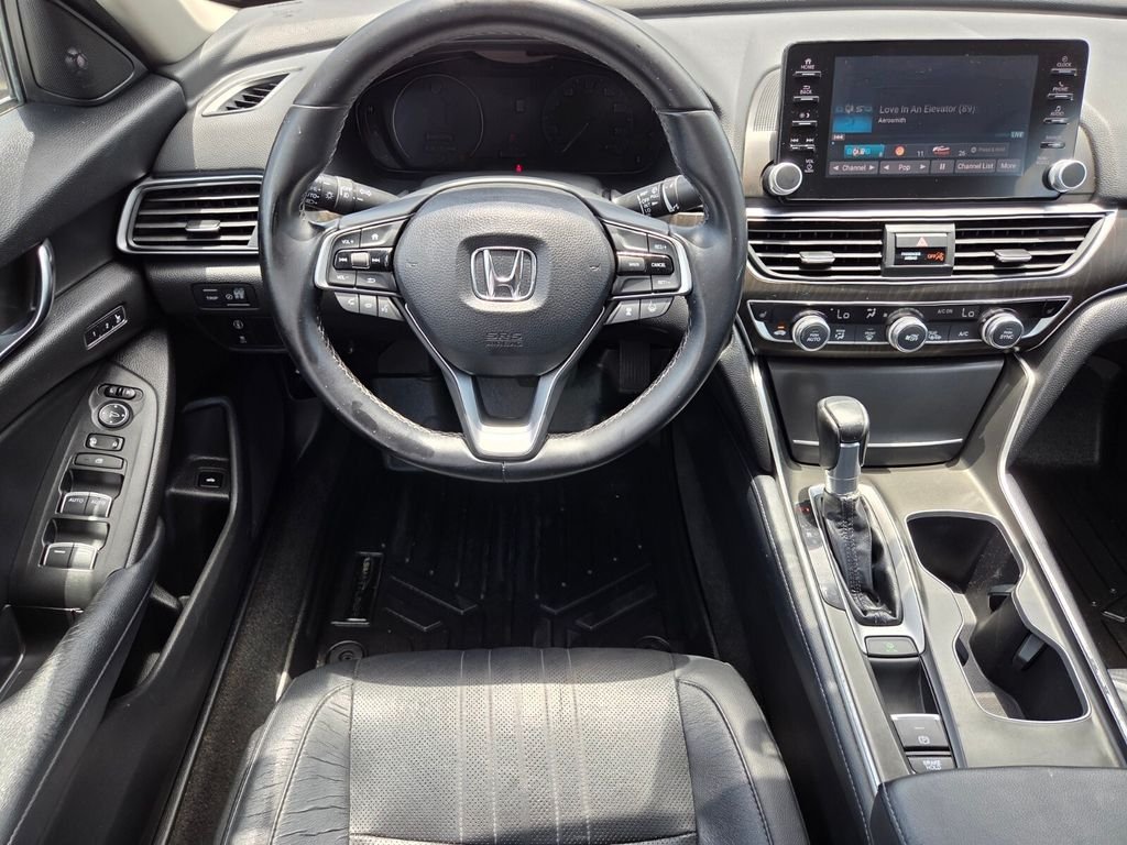 Used 2018 White Honda EX-L image 13