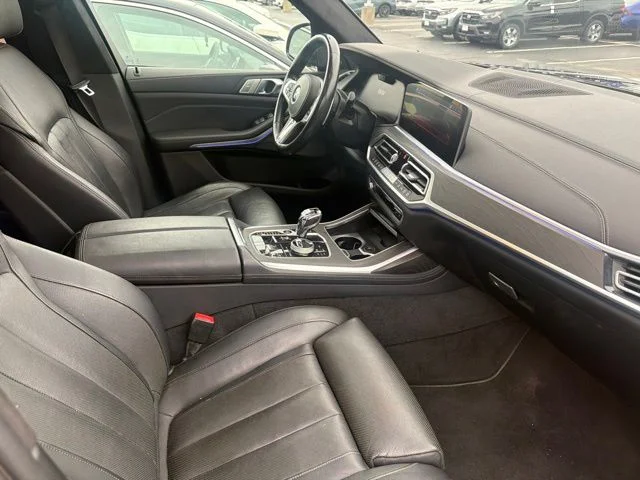 Used 2020 Black BMW M50i image 3