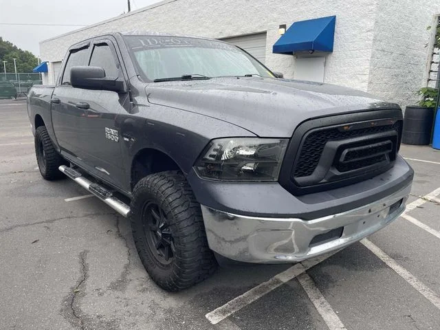 2017 RAM 1500 Tradesman 4x4 Crew Cab 5'7's photo