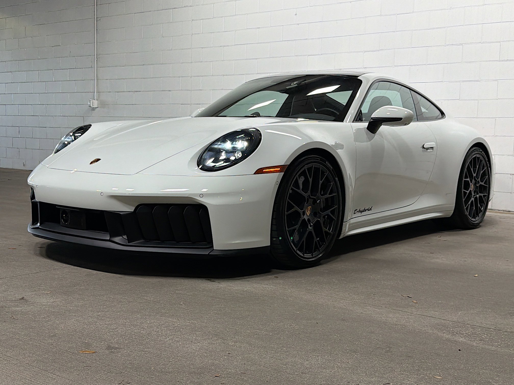 2025 Porsche 911 GTS