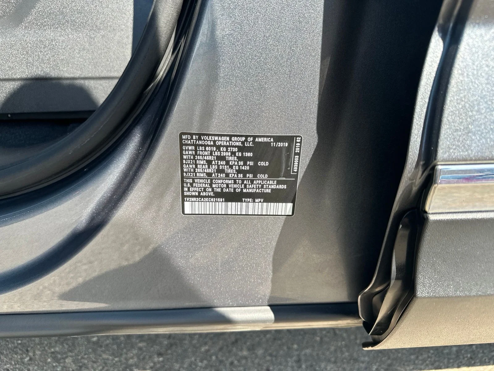 Used 2019 Gray Volkswagen SEL Premium image 56