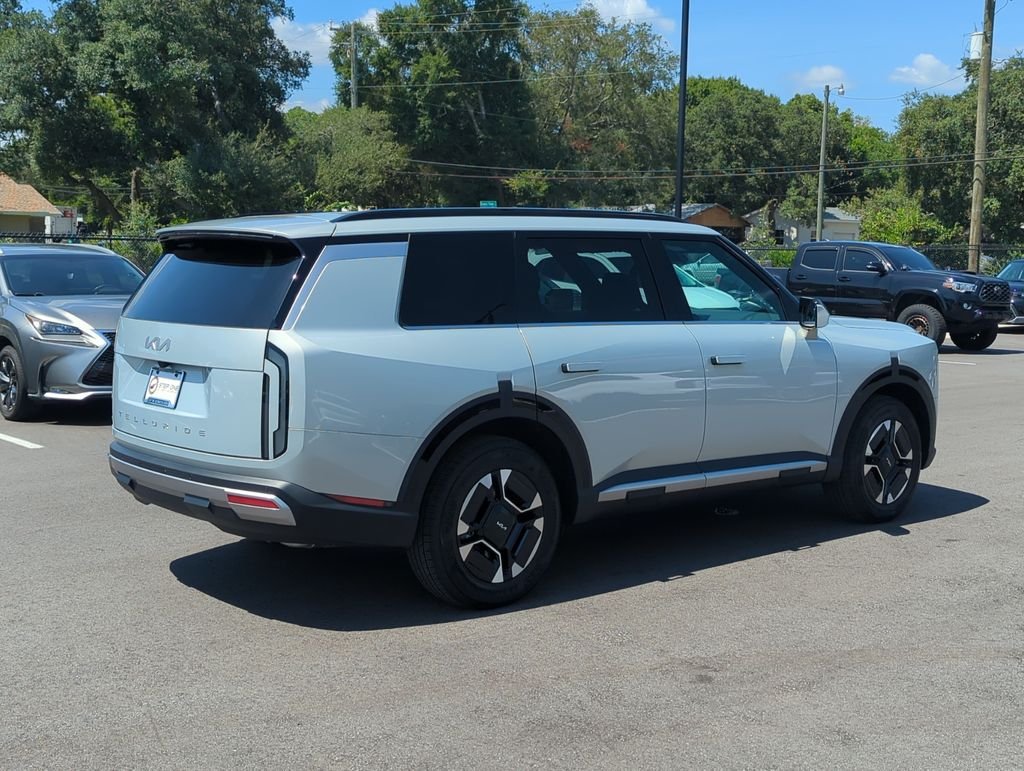 New 2027 Ivory Silver Kia EX image 7