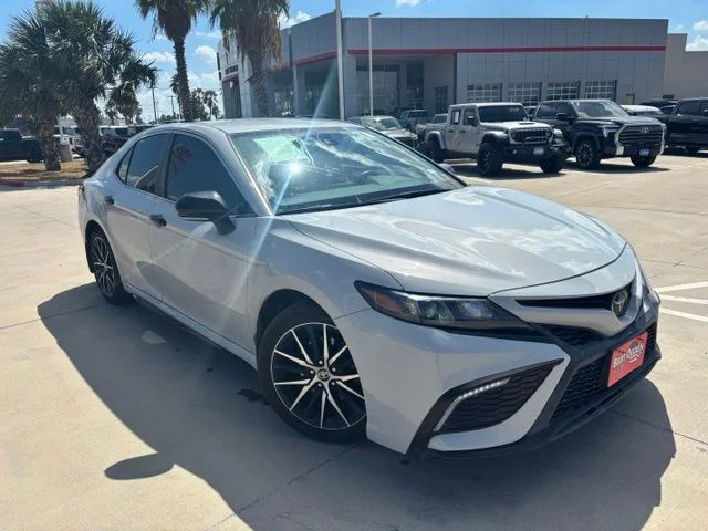 Used 2022 White Toyota SE image 1