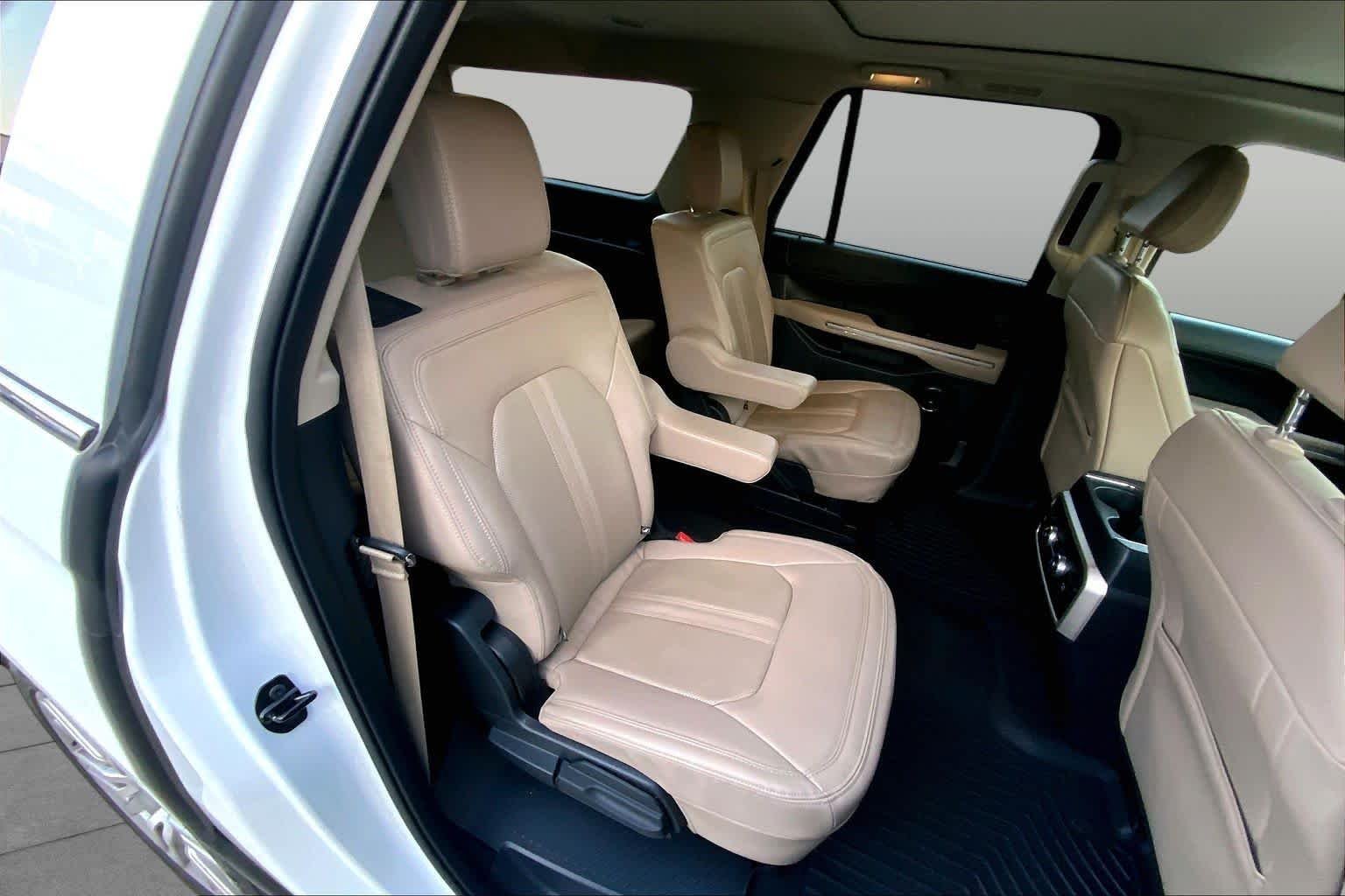 Used 2022 Oxford White Ford Limited image 20